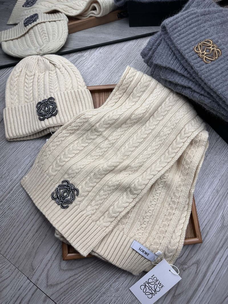 Loewe Caps Scarfs